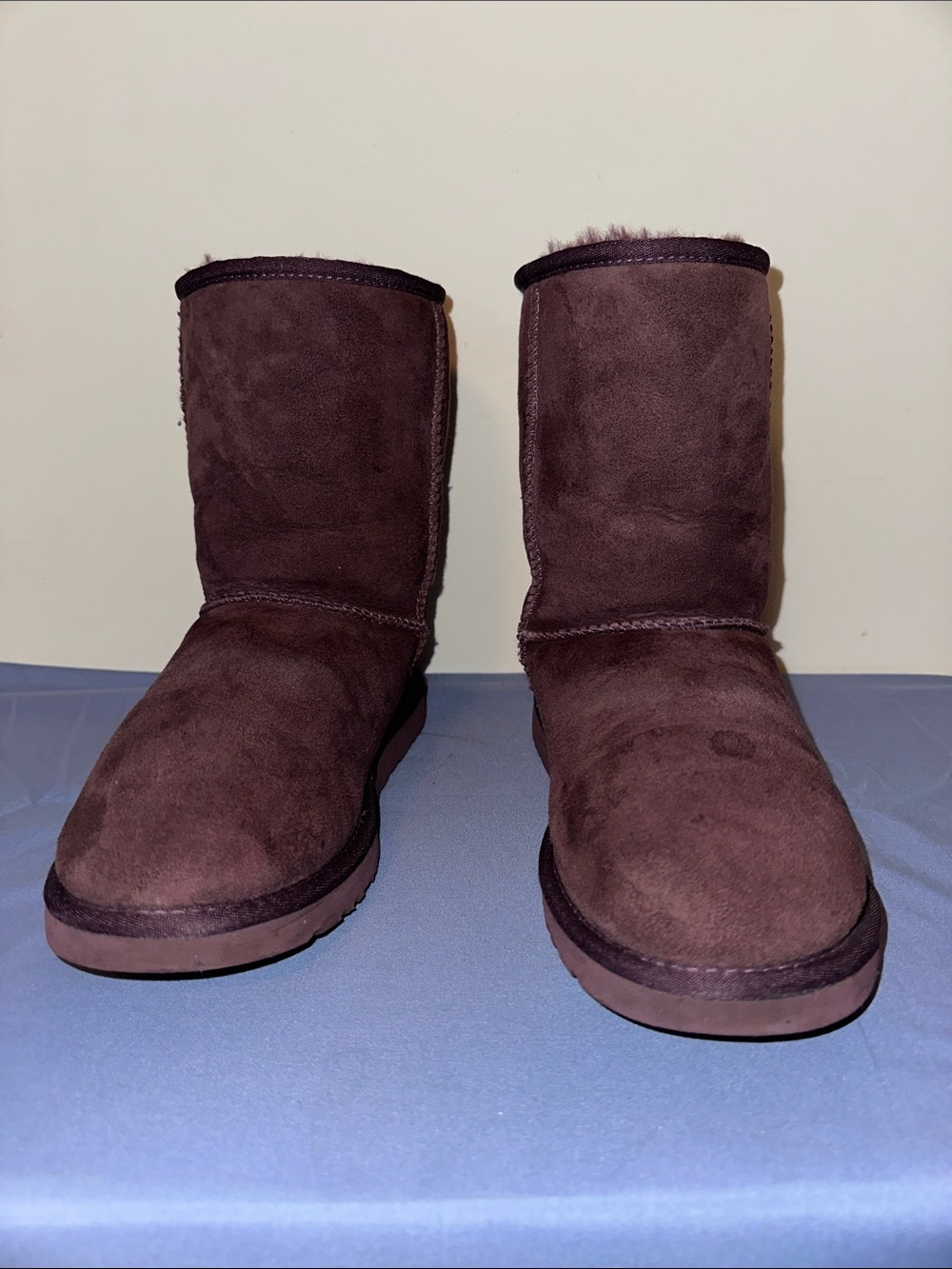 UGG Women's Classic Short Boots in Dark Brown